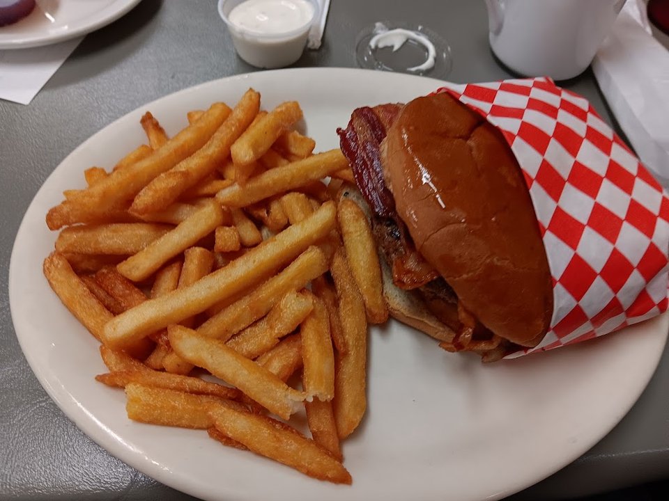 Western Bacon Cheeseburger & Fries