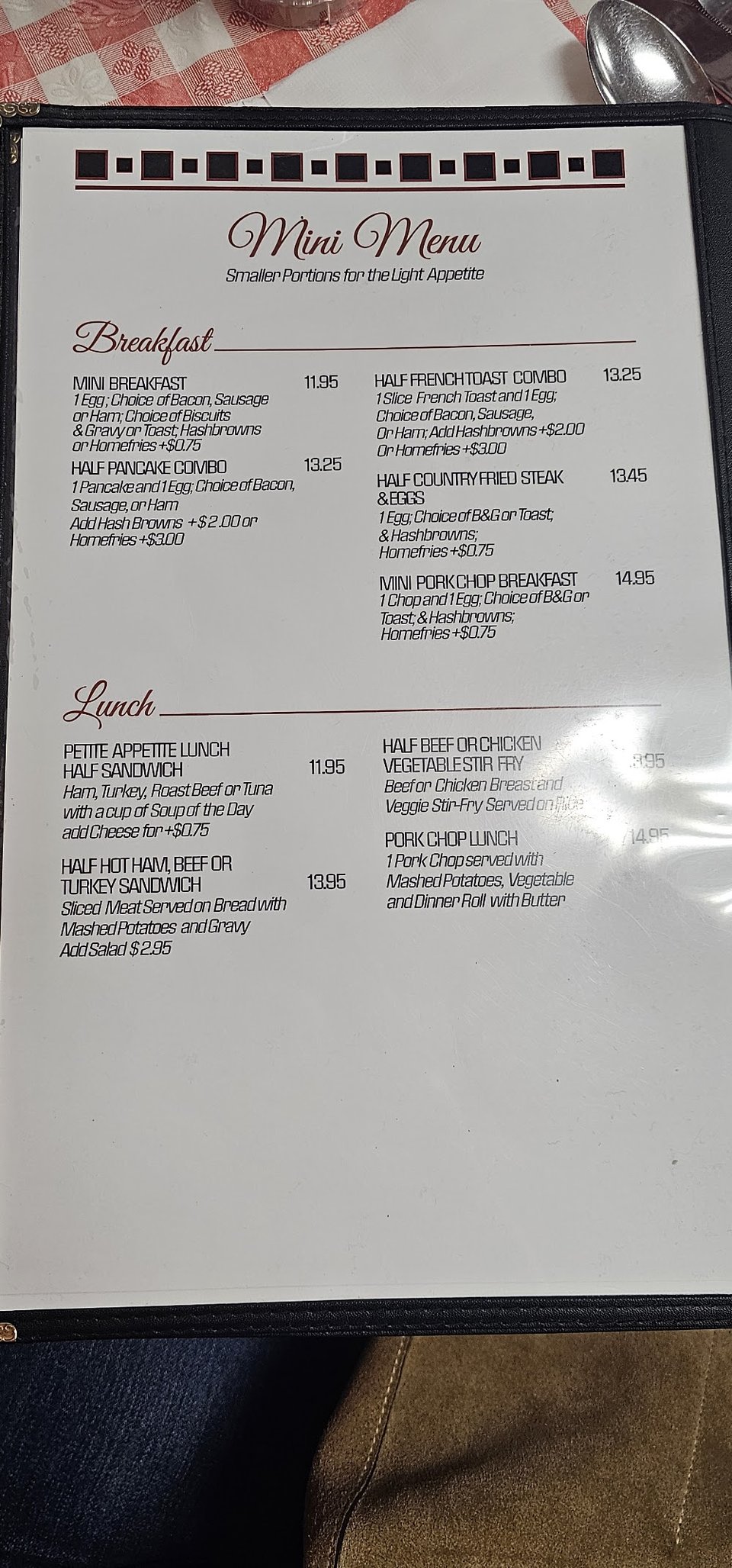 Cafe dishes listed for lunch and dinner.